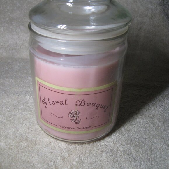 Vintage Fragrance-Delight Candle-Lite Floral Bouquet 20 oz Jar Candle HTF Rare - Picture 2 of 3